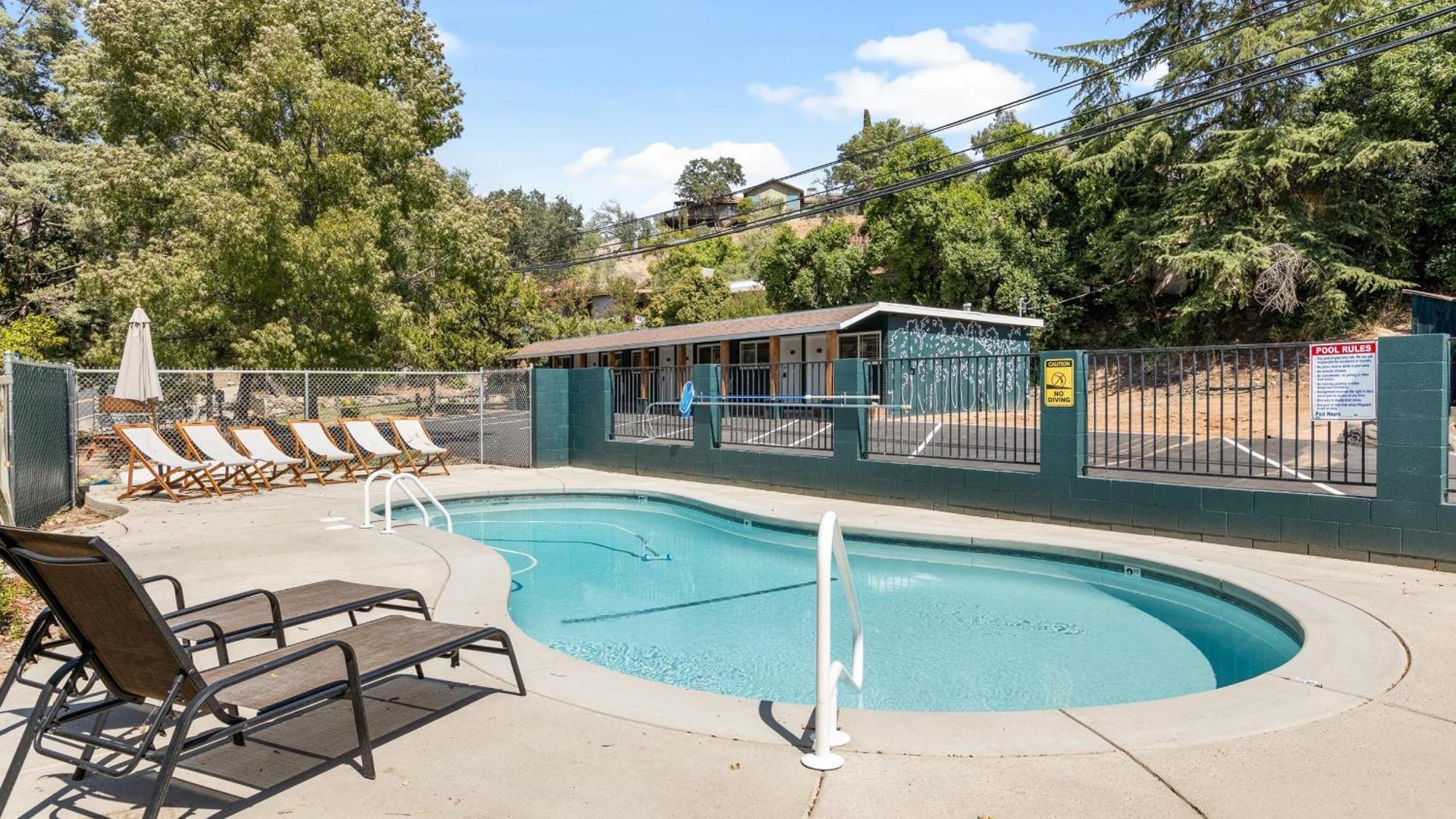 The Tokopah Sequoia Motel Rm 1 Три-Риверс Экстерьер фото